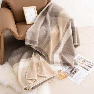 Autumn Wool Scarf With A Premium Feel