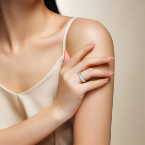 High-Grade Versatile Non-Fading Moissanite Ring